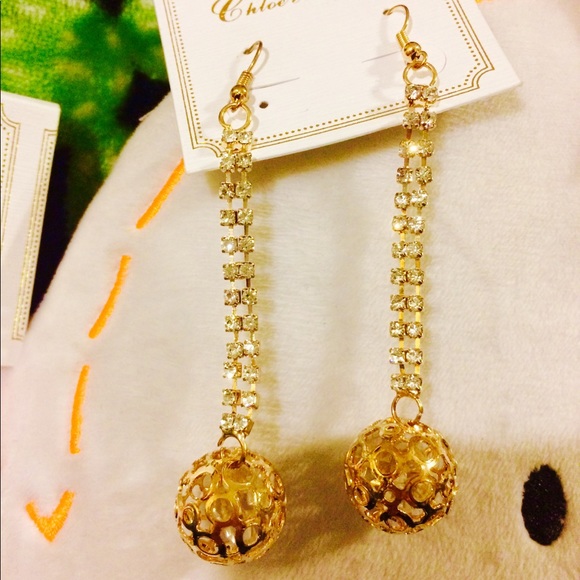 Earrings Bundle! 👻 - Picture 3 of 5